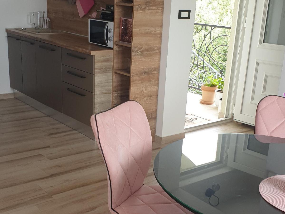 Apartment Mia 2 Banjol Eksteriør bilde