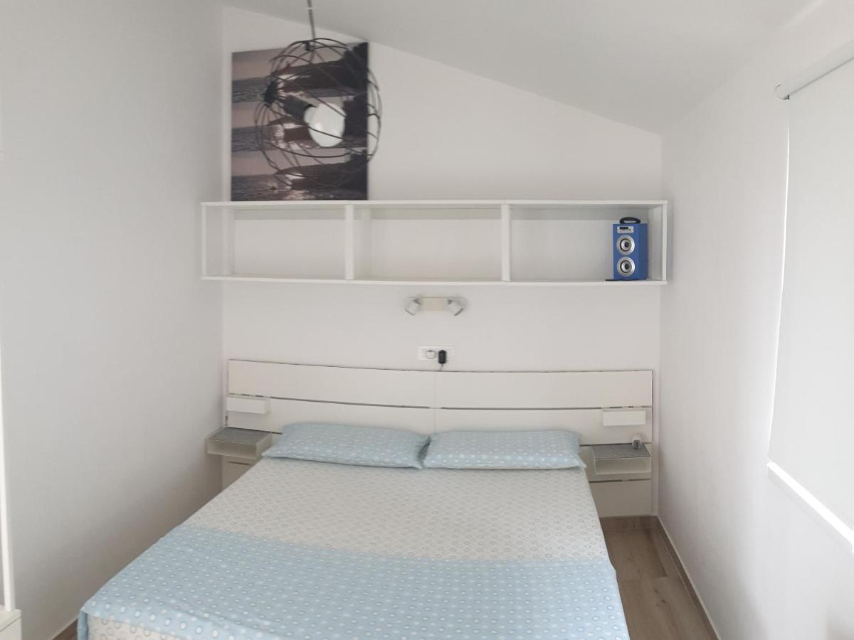 Apartment Mia 2 Banjol Eksteriør bilde
